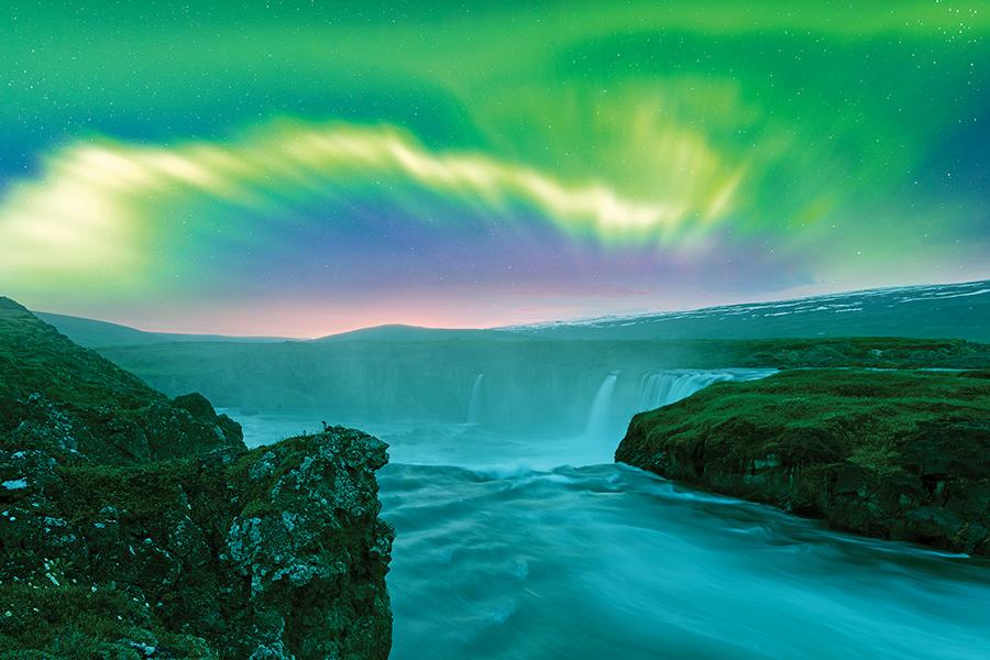 冰岛的北极光.